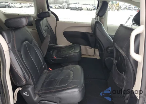 2020 Chrysler Pacifica Touring L z USA, uszkodzony, nr VIN 2C4RC1BG9LR275438